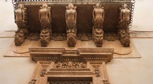 A balcony of the Villadorata palace